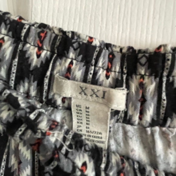 Tapered summer pants - Picture 4 of 4